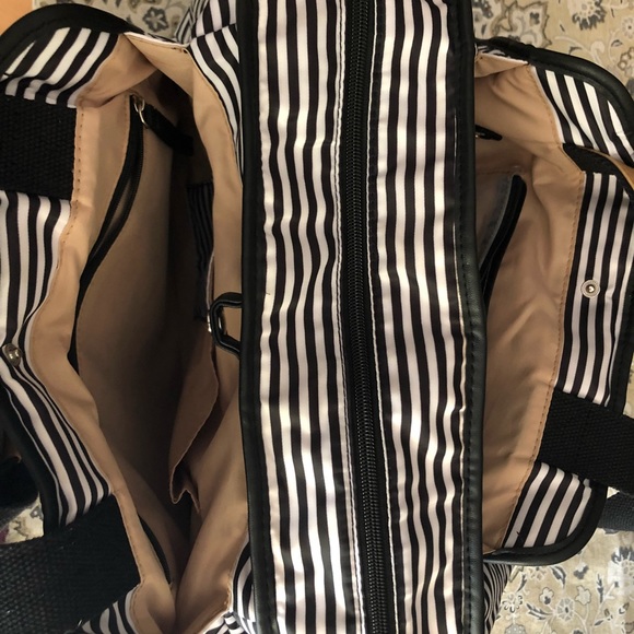 Skiphop diaper tote GRAND CENTRAL blk&wht stripe - Picture 7 of 8